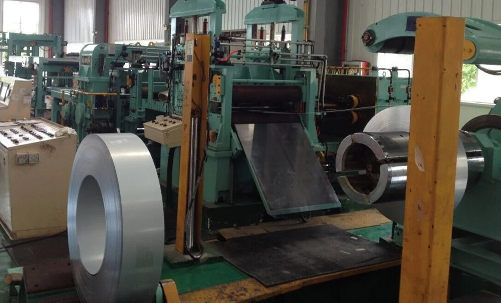 Leveling & Cut-to-Length Flying Shear Line